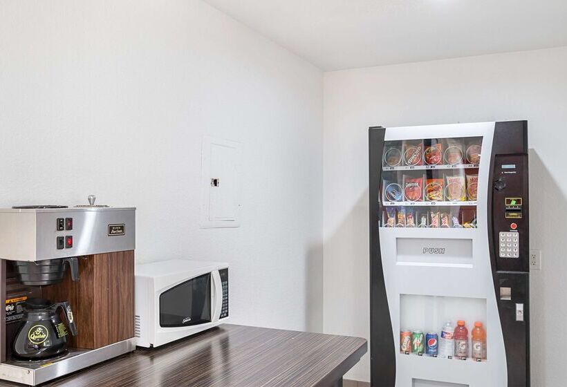 Motel 6 Grand Prairie, Tx   Near Six Flags Drive