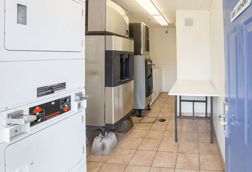 Motel 6 Grand Prairie, Tx   Near Six Flags Drive