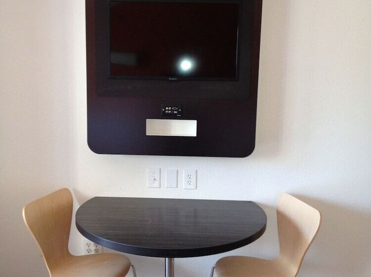 Motel 6 Grand Prairie, Tx   Near Six Flags Drive