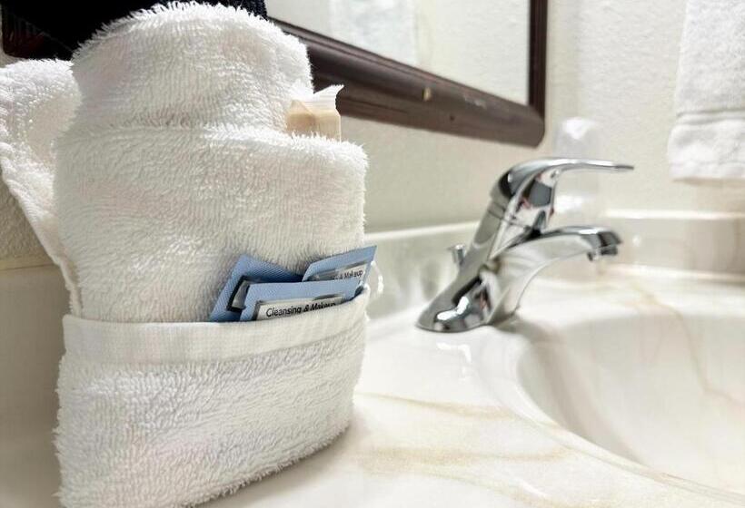 فندق على الطريق Homestead Inn