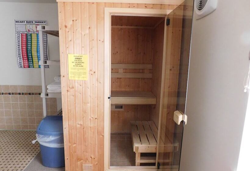 فندق على الطريق Homestead Inn