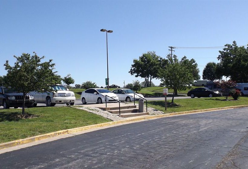 فندق على الطريق Ramada By Wyndham Wentzville