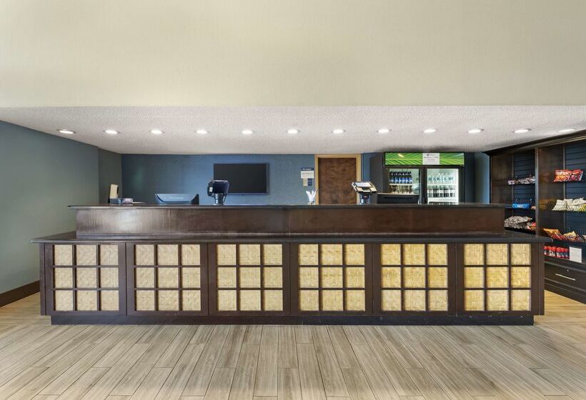 אתר נופש Best Western International Speedway