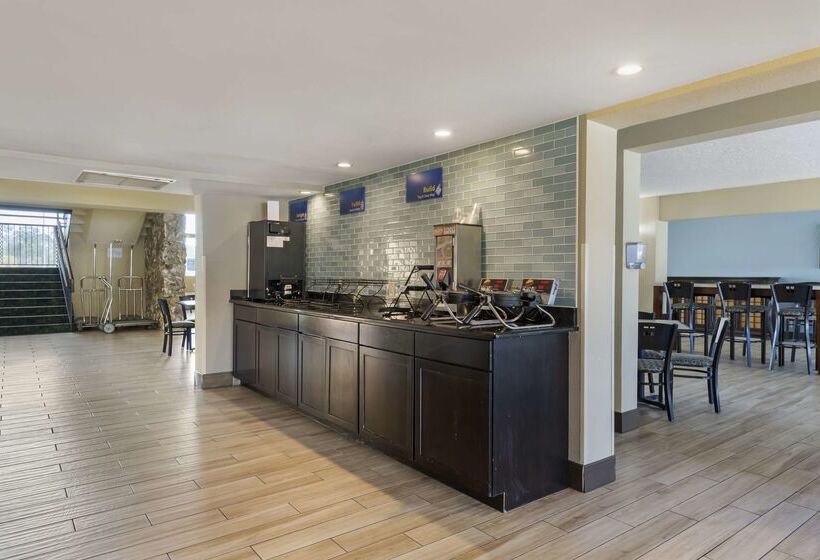 אתר נופש Best Western International Speedway