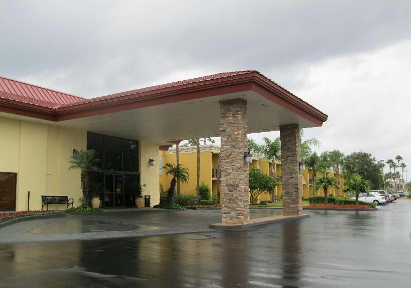 אתר נופש Best Western International Speedway