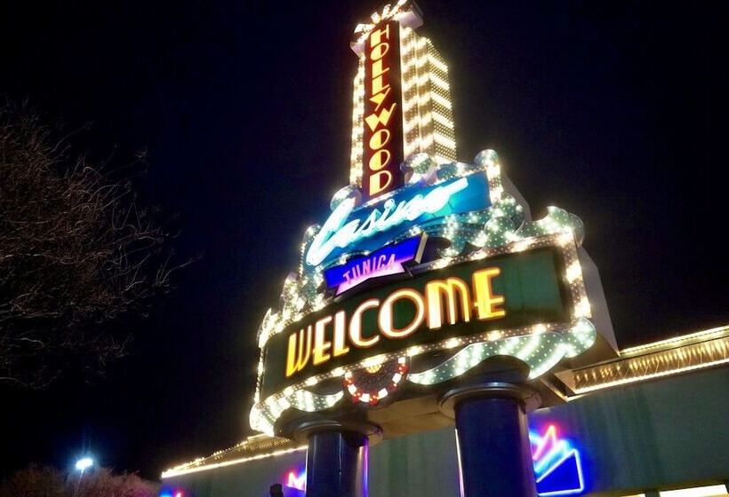 منتجع Hollywood Casino Tunica