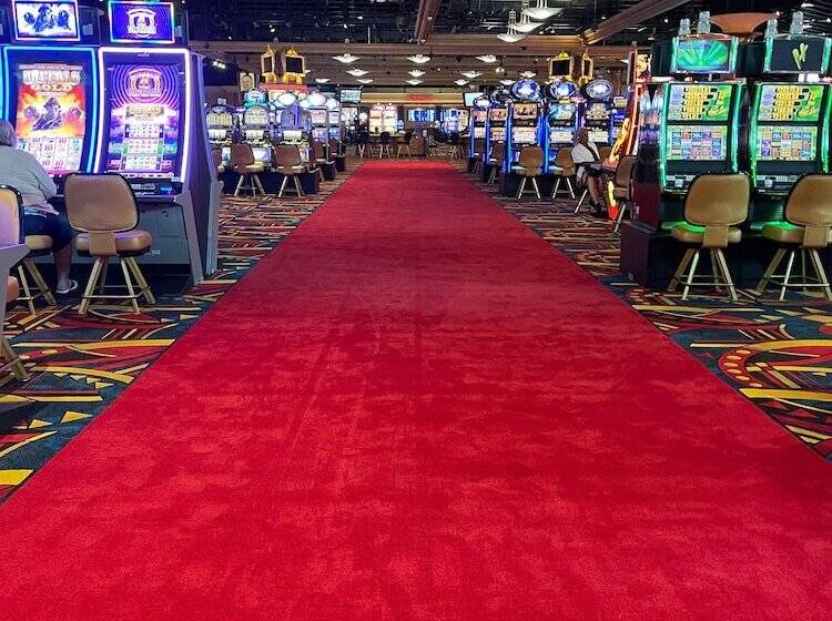 منتجع Hollywood Casino Tunica