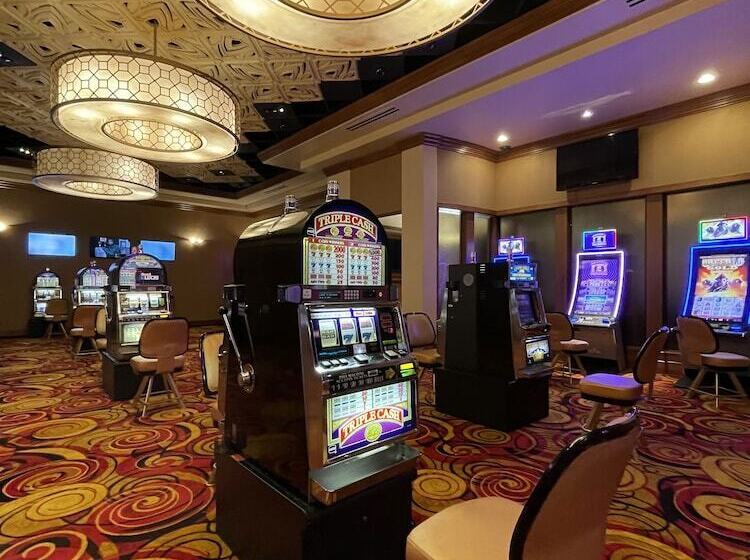 منتجع Hollywood Casino Tunica