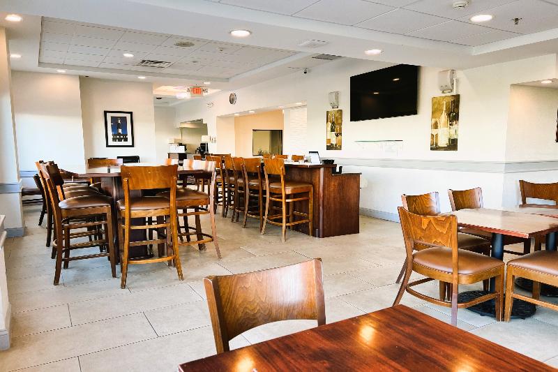 The Plaza On The Pike Hotel Atlantic City West By Oyo