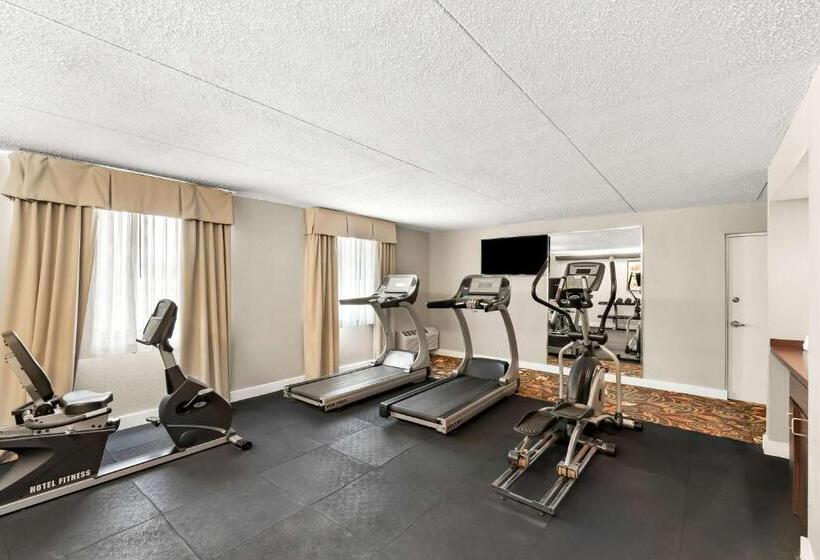 The Plaza On The Pike Hotel Atlantic City West By Oyo