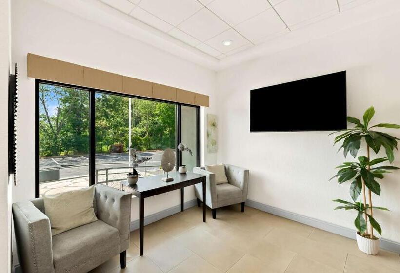 The Plaza On The Pike Hotel Atlantic City West By Oyo