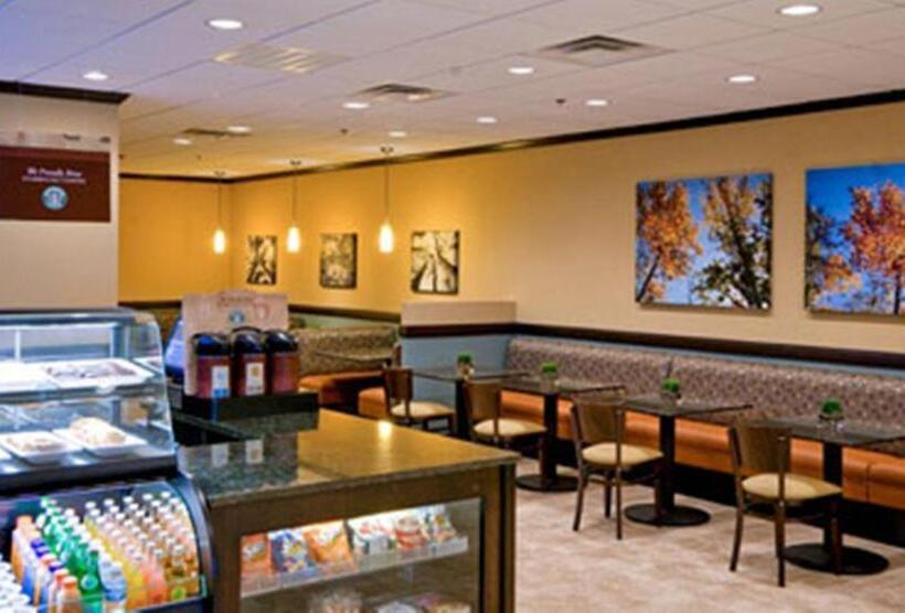 Wyndham Garden Oklahoma City Hotel & Conference Ctr Near Airport, Fairgrounds Paycom & I40
