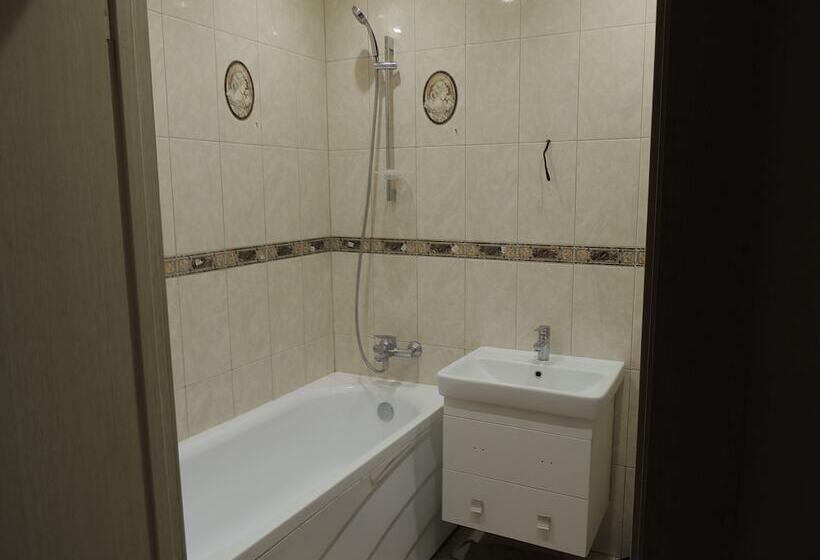 Apartments On Kosmonavtov