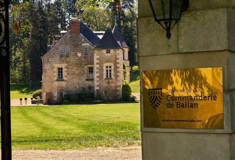 צימר Domaine De La Commanderie De Ballan