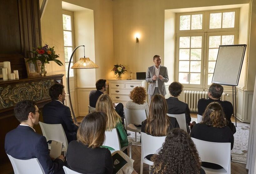 مبيت وإفطار Domaine De La Commanderie De Ballan