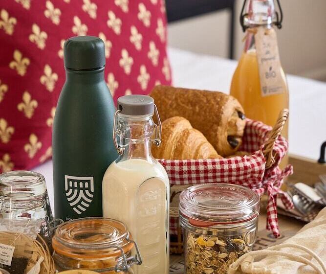 مبيت وإفطار Domaine De La Commanderie De Ballan