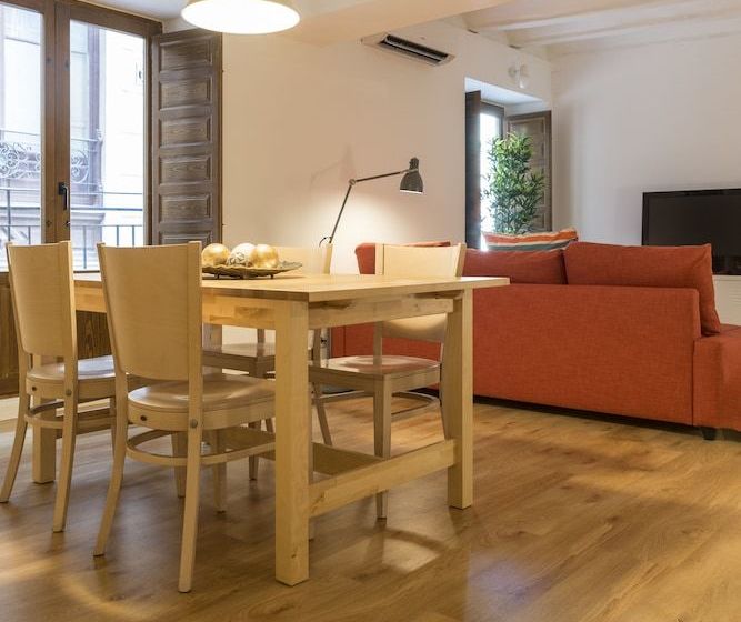 Carrera Luxury Santa Catalina