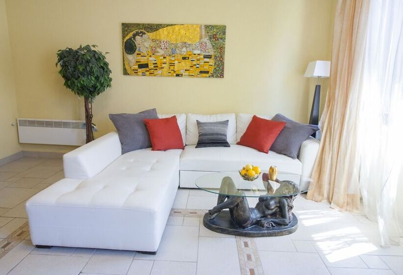 Diana City Hall View