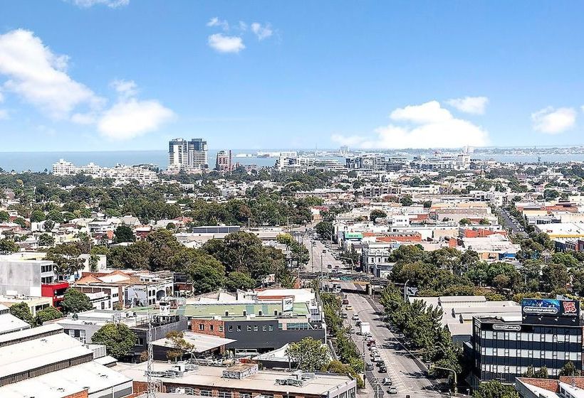 Joyce, 1bdr Southbank Apartment