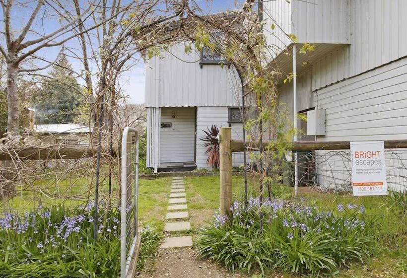 Le Chateau   Centrally Located