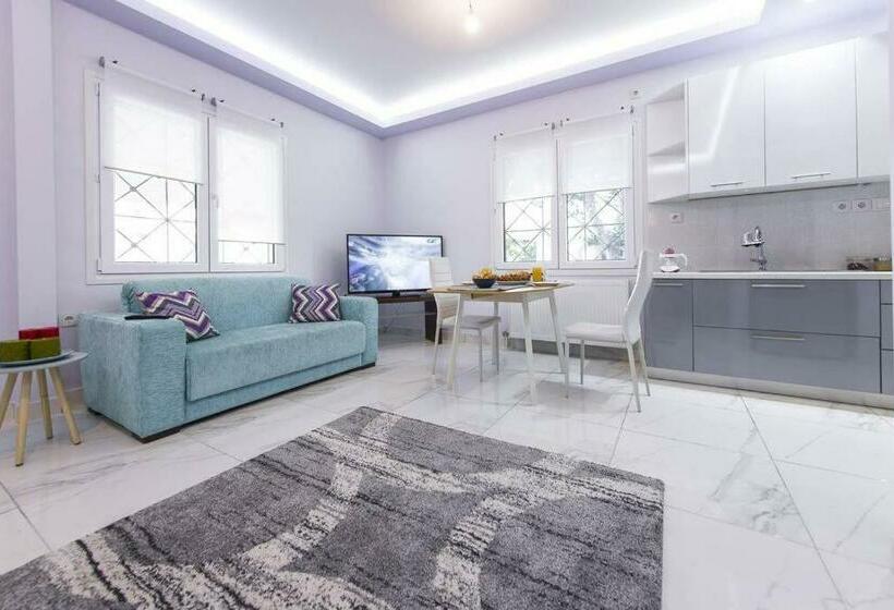 Modern Fully Equipped House, 5 Min Walk From Metro