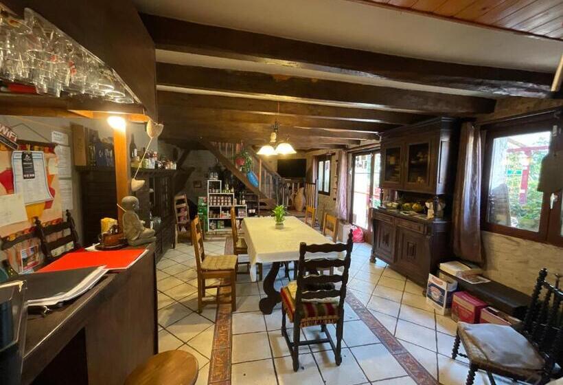 Пансион Chambres, Table D Hotes Et Gites Les Mesanges