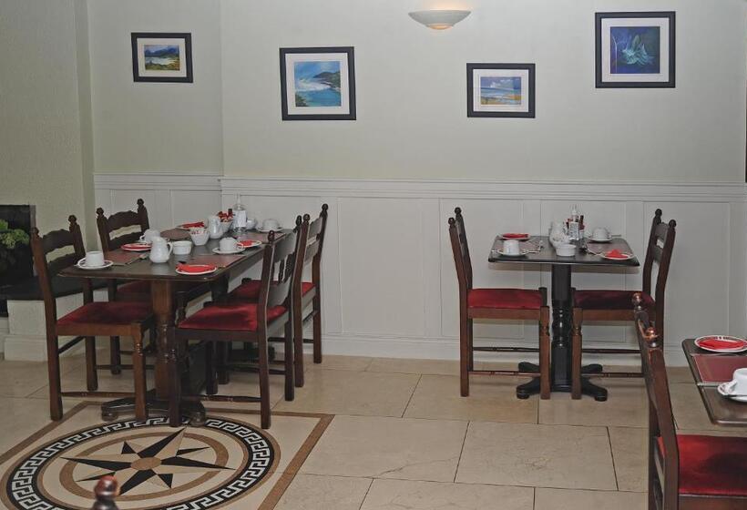 פנסיון Clooneen House