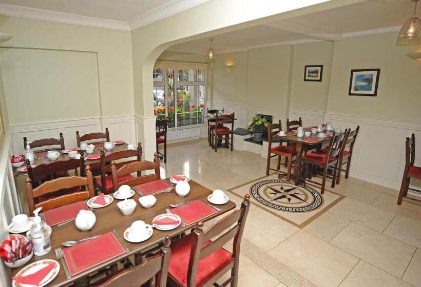 פנסיון Clooneen House