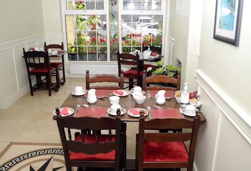 פנסיון Clooneen House