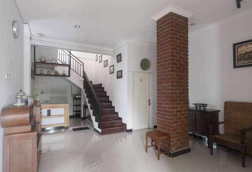 膳宿费 Reddoorz Syariah Plus Near Trans Studio Cibubur