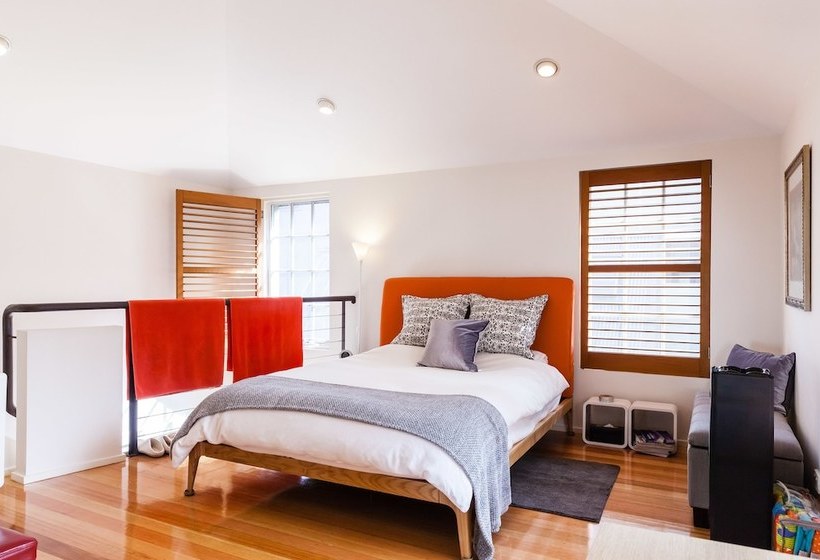 Vera, 1bdr South Melbourne Apartment