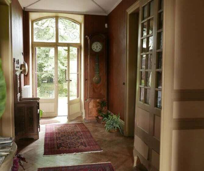 住宿加早餐  La Cure Du Maine Charles