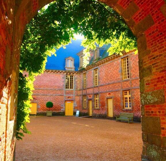 ベッドアンドブレックファースト Le Beauregard