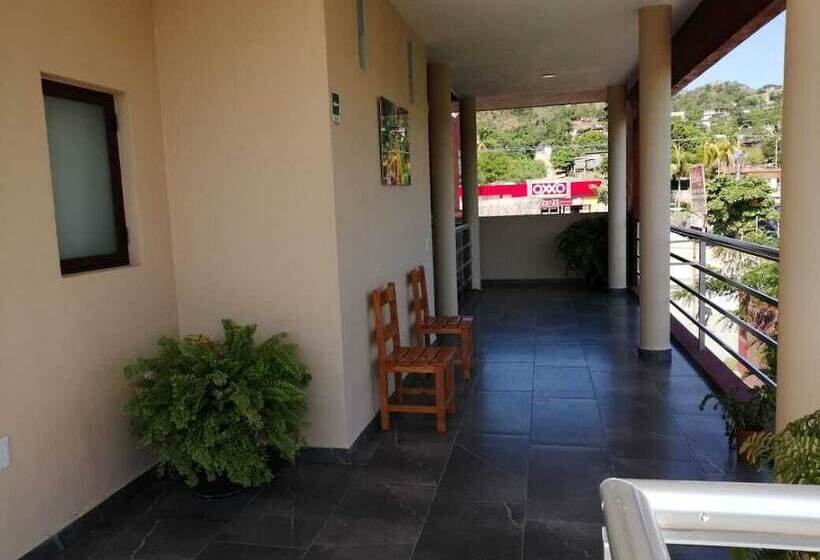 El Cihualteco Hotel Restaurante Bar