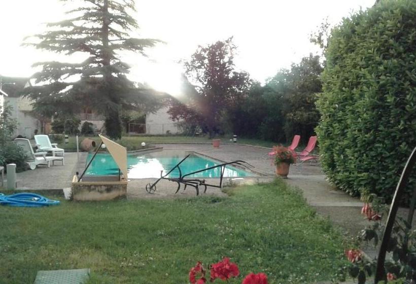 فندق Auberge Du Relais D'auniac