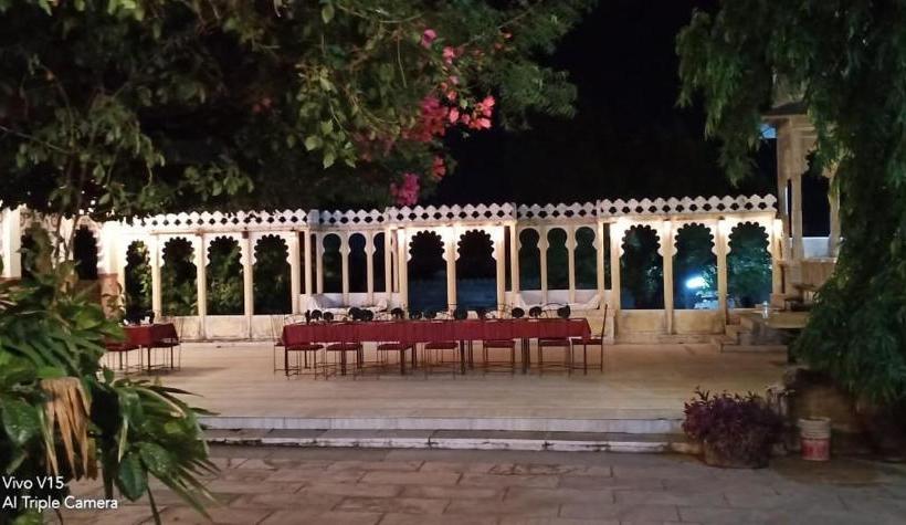 فندق Bassi Fort Palace Chittorgarh