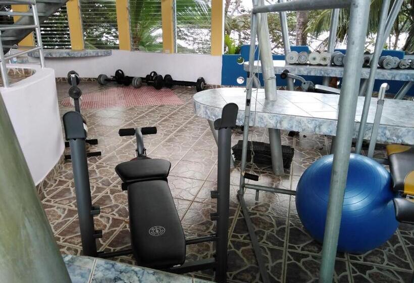 Отель Boca Brava Lodge