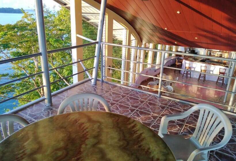 Отель Boca Brava Lodge