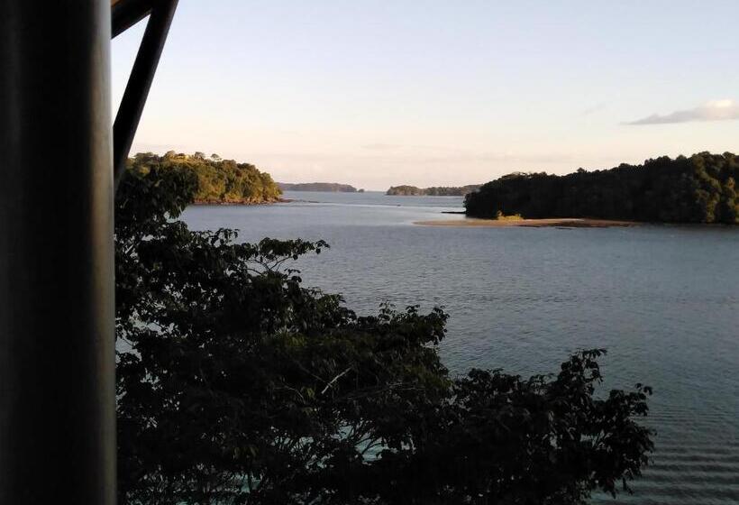 Отель Boca Brava Lodge