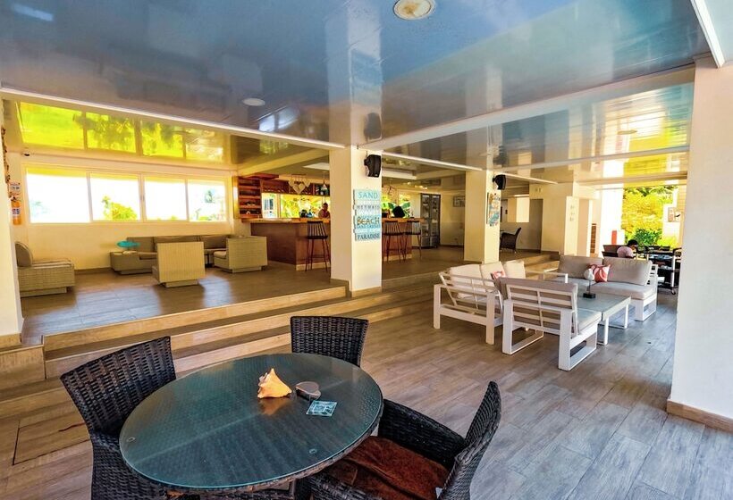 ホテル Caribbean Coral