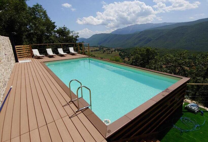 Отель Castello Di Fagnano Albergo Diffuso & Spa