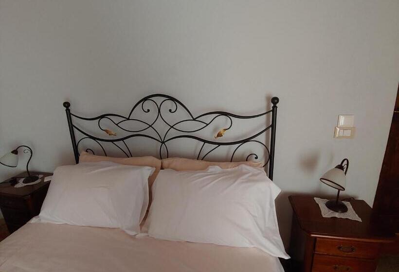 Отель Castello Di Fagnano Albergo Diffuso & Spa