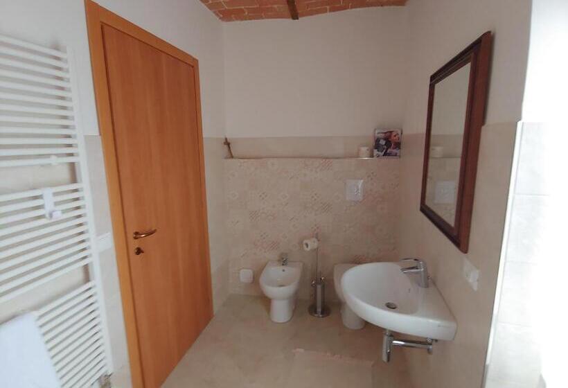 Отель Castello Di Fagnano Albergo Diffuso & Spa