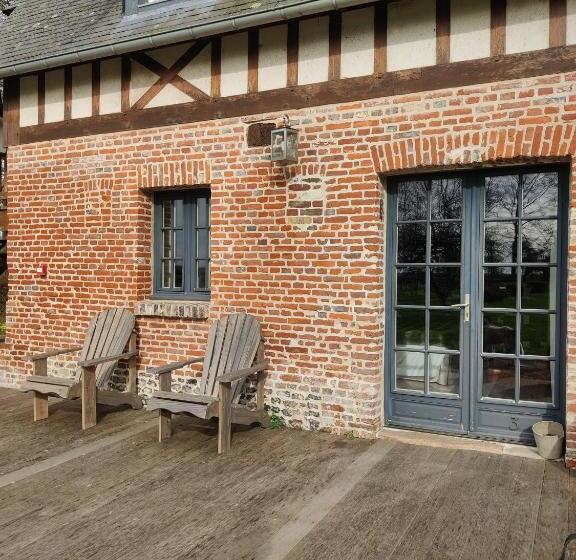 فندق Clos Masure