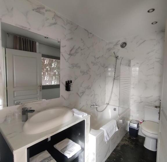 فندق Clos Masure