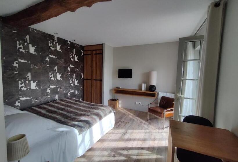 فندق Clos Masure