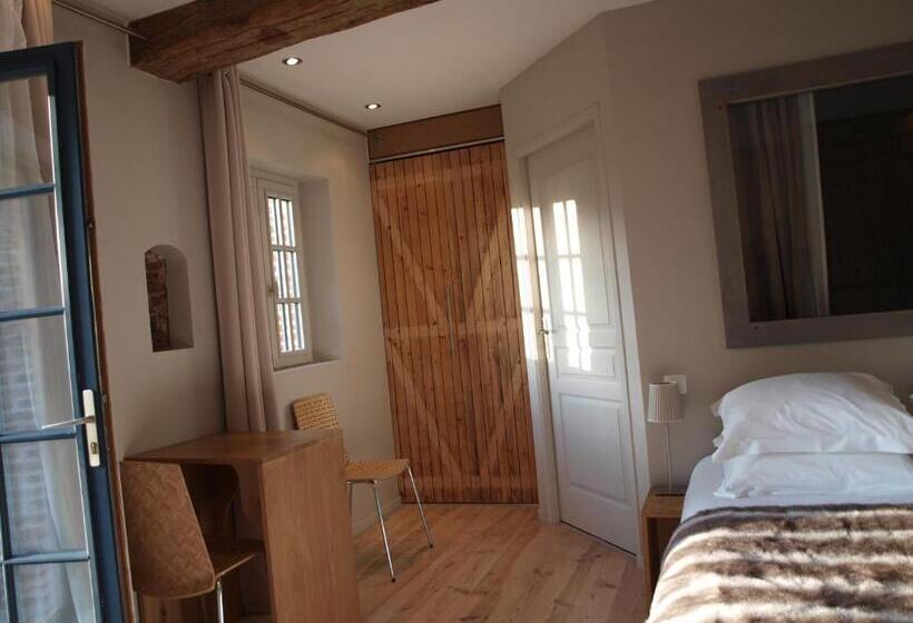 فندق Clos Masure