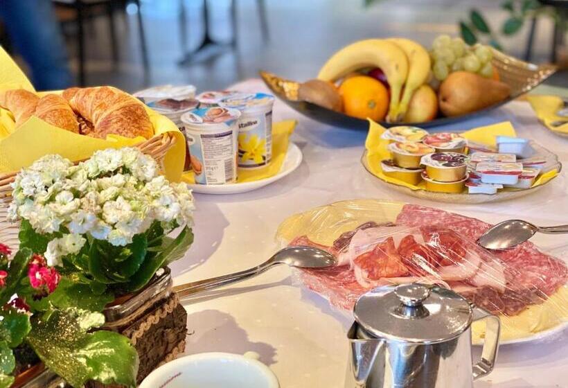 בית מלון כפרי Hirschen Hinwil