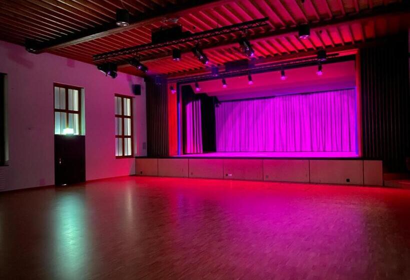 בית מלון כפרי Hirschen Hinwil