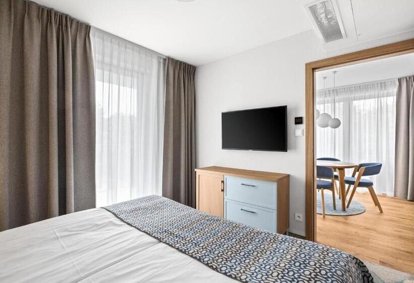 هتل Maloves Resort & Spa